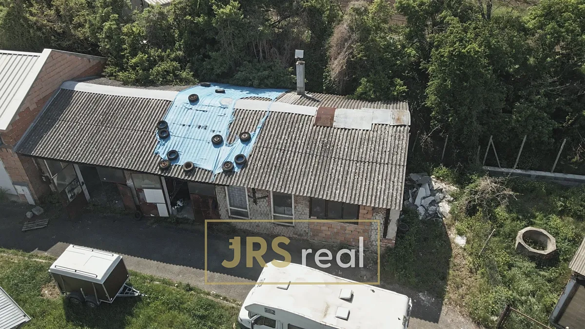 Prodej skladového prostoru 164 m²